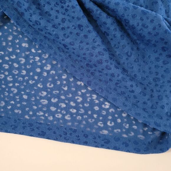 Ann Taylor LOFT Women's Blue Semi-Sheer Animal Print Roundneck Long Sleeve Top - Picture 8 of 10